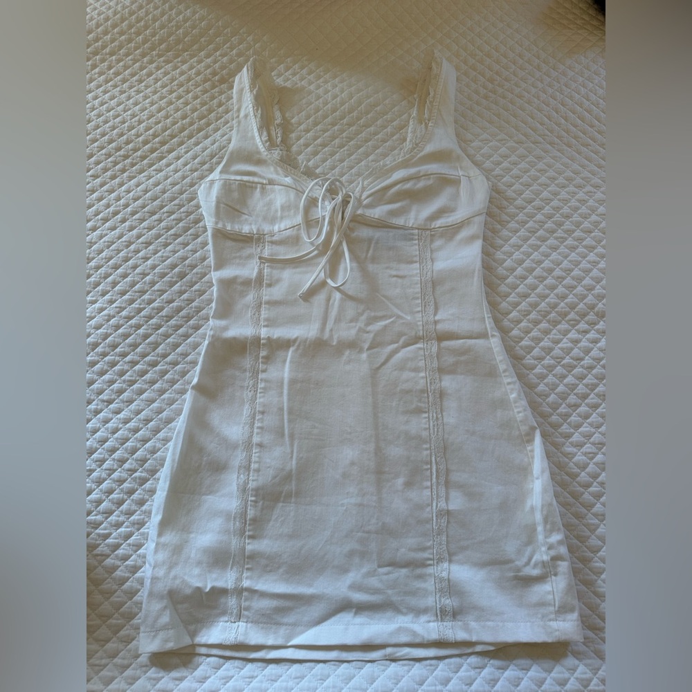 Zara White Short Lace Dress with Tie